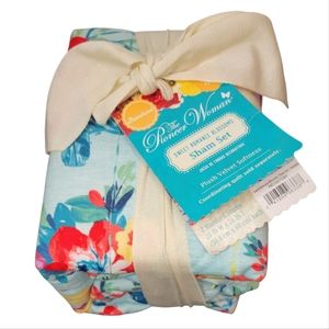 The Pioneer Woman ~ Sweet Romance Blossoms ~ Standard Size Pillow Sham Set